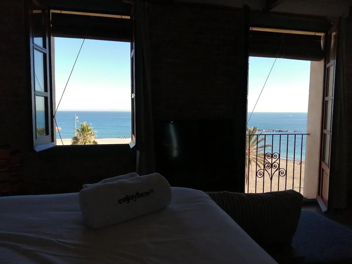 Apartment Studio Touching The Beach Barcelona